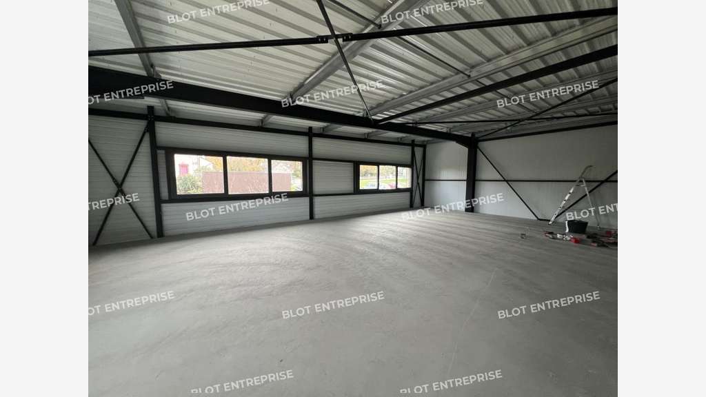 A louer bureaux 350m² ERP PMR à Châteaubriant