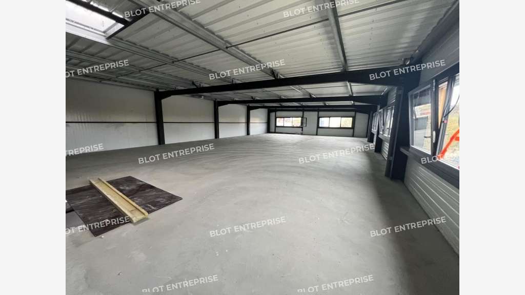 A louer bureaux 350m² ERP PMR à Châteaubriant