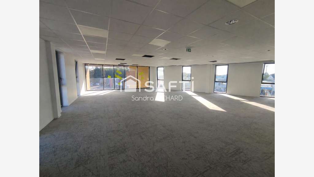 A louer bureaux neufs de 204m² sur Châteaubriant