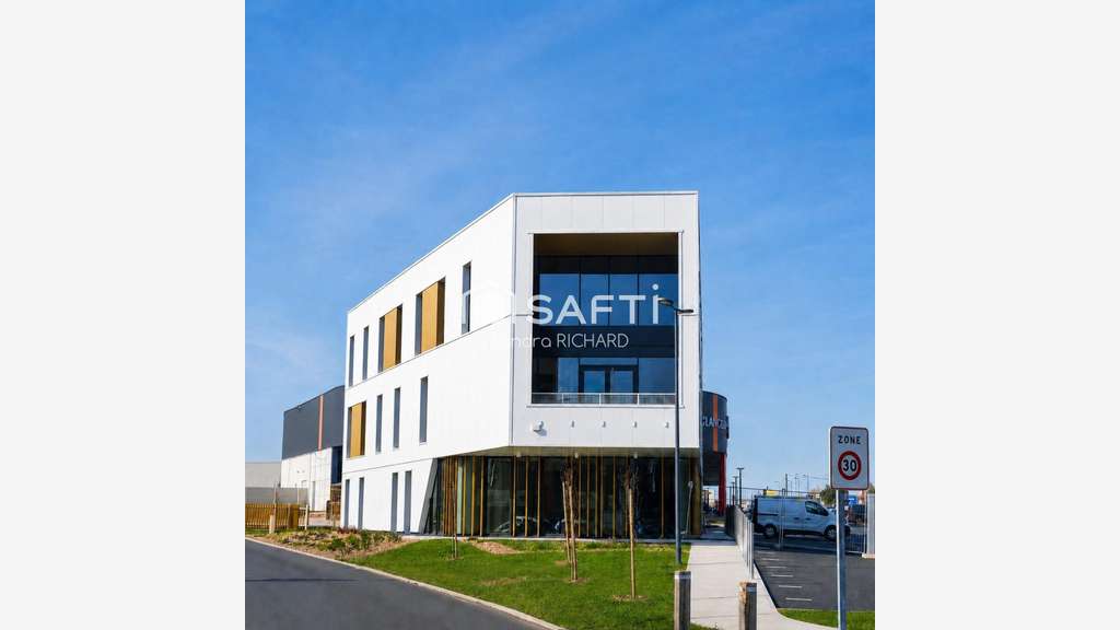 A louer bureaux neufs de 204m² sur Châteaubriant