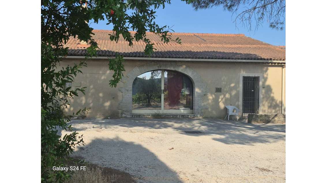 A louer bureaux 100m² modernes Châteauneuf-du-Pape