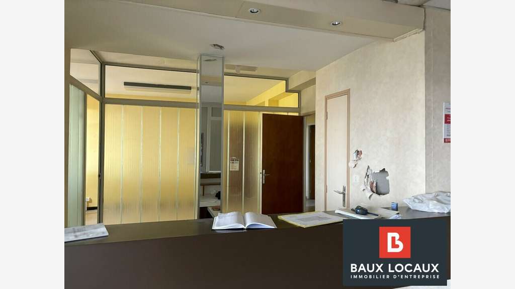 A louer bureaux 245m² périphérie de Châteaurenard