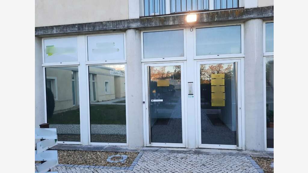 Bureaux à louer à Châteaurenard Espace Antigua