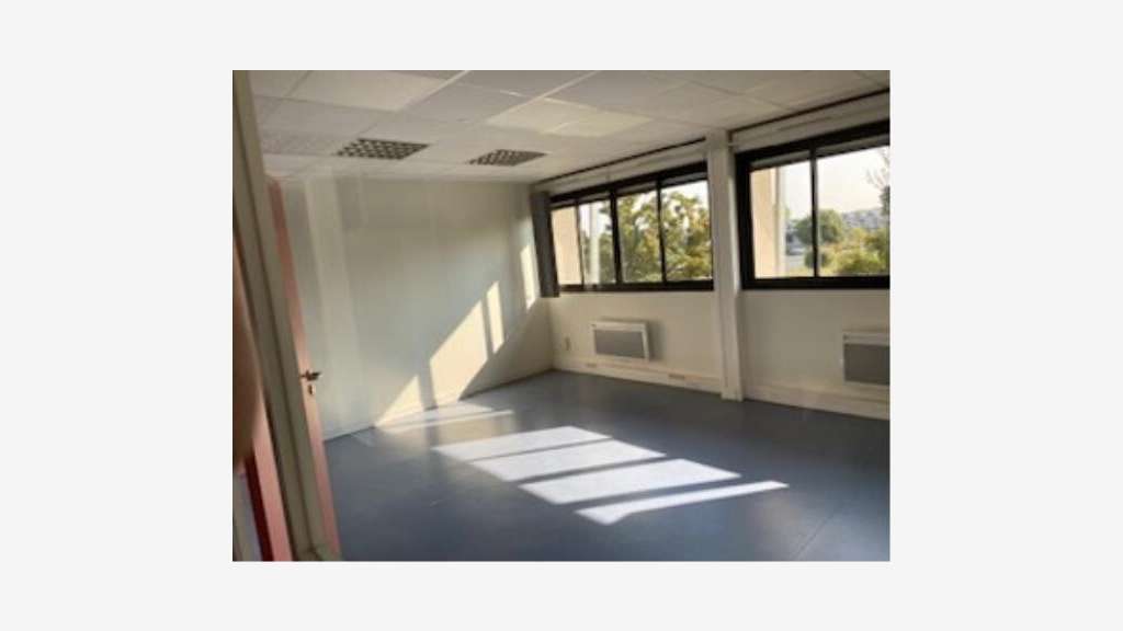 A louer ensemble de 4 bureaux à Châtellerault