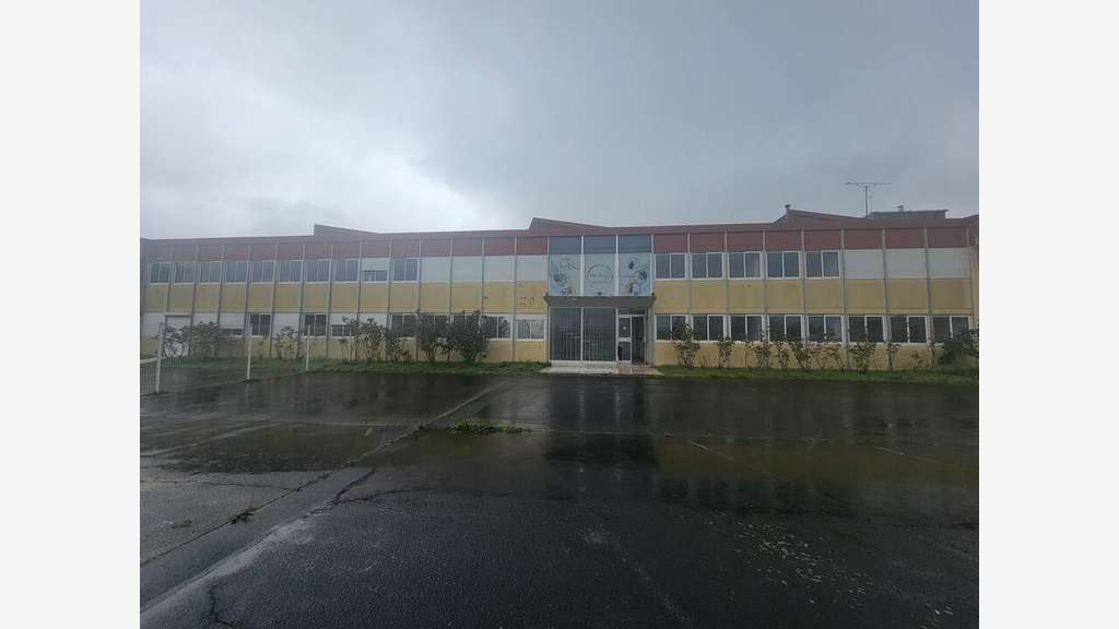 Bureaux 250m² à louer à Châtellerault