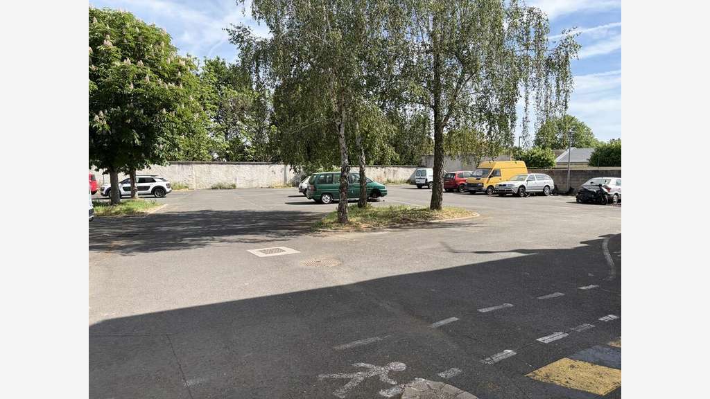 CHATELLERAULT - BUREAUX à louer
