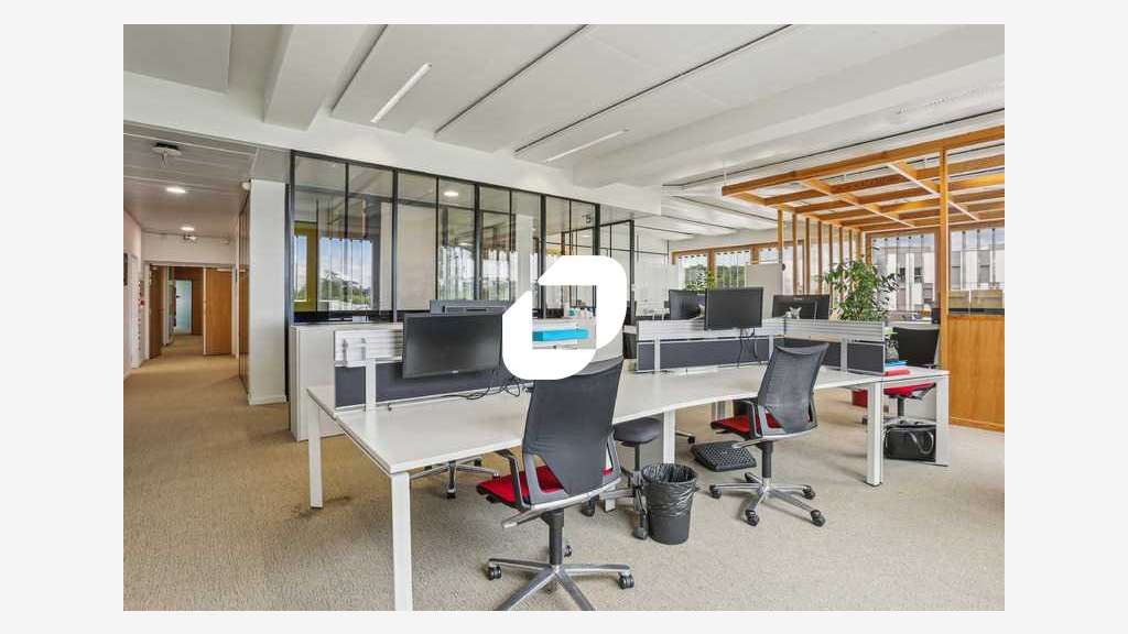 A louer Bureaux 1893m² Chatenay malabry