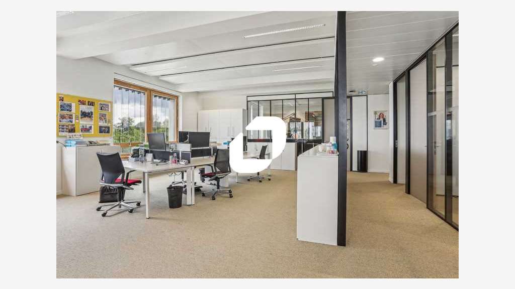 A louer Bureaux 1893m² Chatenay malabry