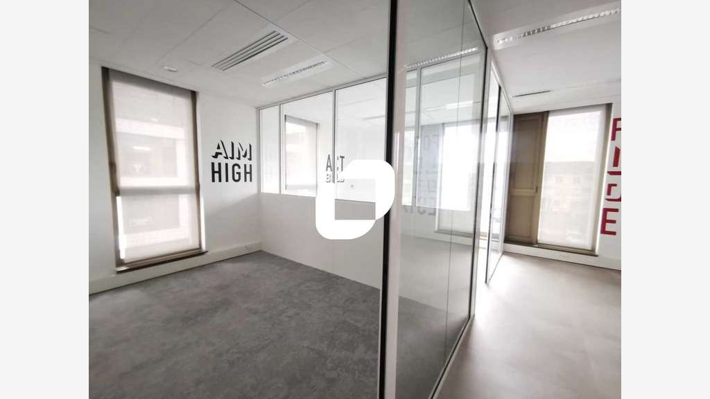 A louer Bureaux 2106m² Chatenay malabry