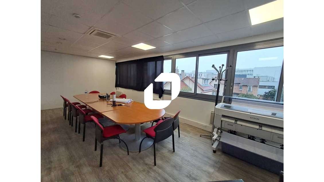 A louer Bureaux 163m² Chatillon
