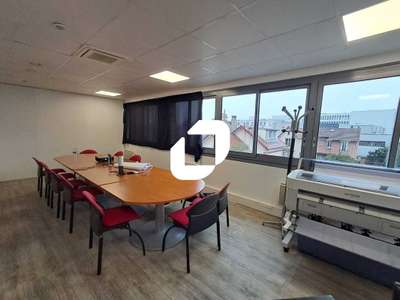 A louer Bureaux 163m² Chatillon