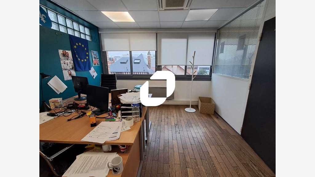 A louer Bureaux 163m² Chatillon