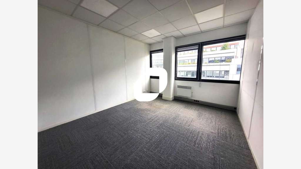 A louer Bureaux 203m² Chatillon