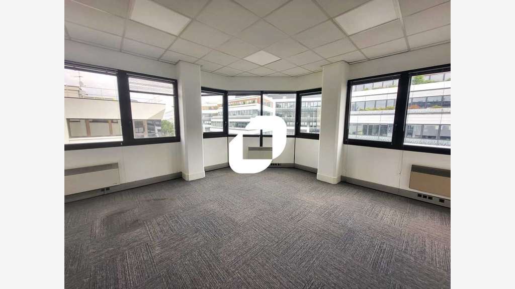 A louer Bureaux 203m² Chatillon