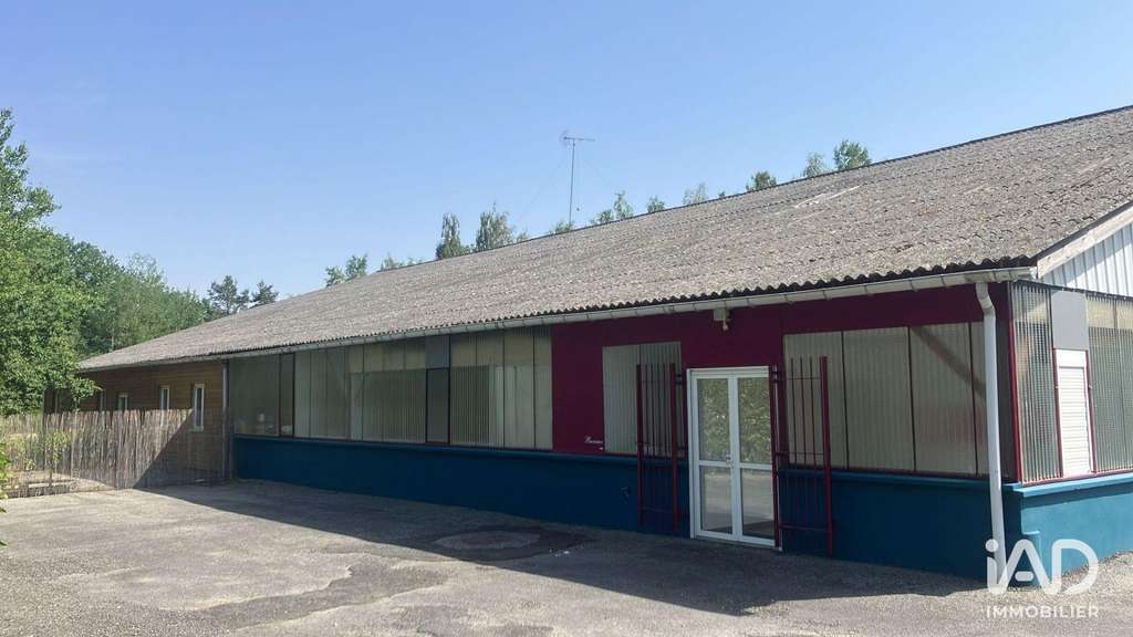 A louer bureau 100m² parking privatif à Chaudon