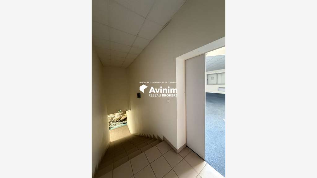 Loue bureaux lumineux 620m² sur 2 niveaux Chauray