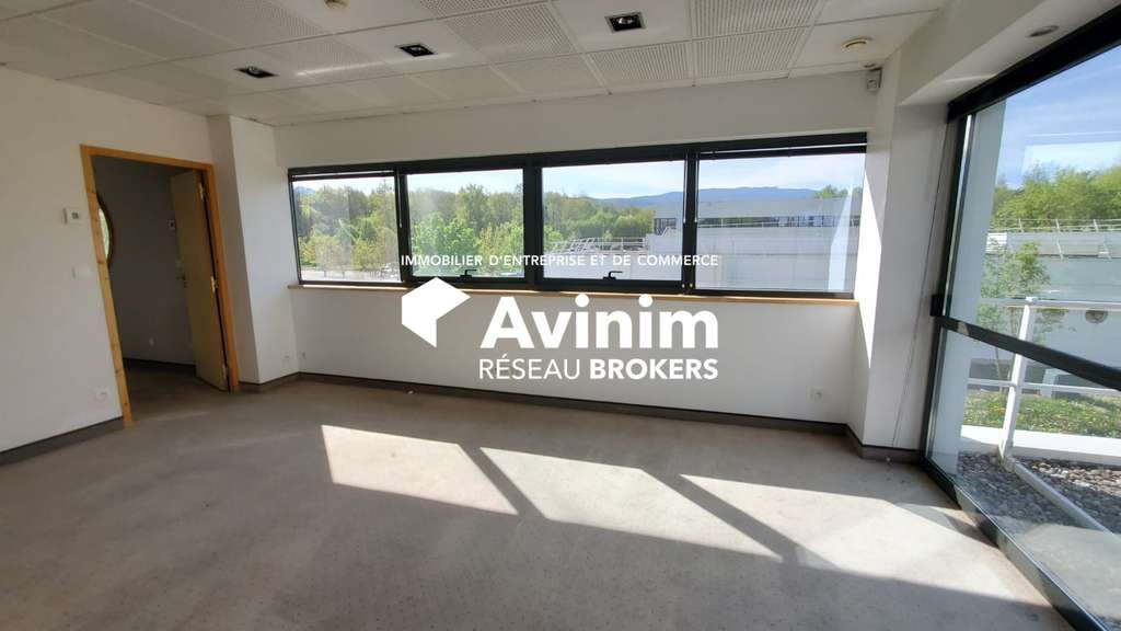 Bureaux 173 m² à louer - Parc Altaïs.