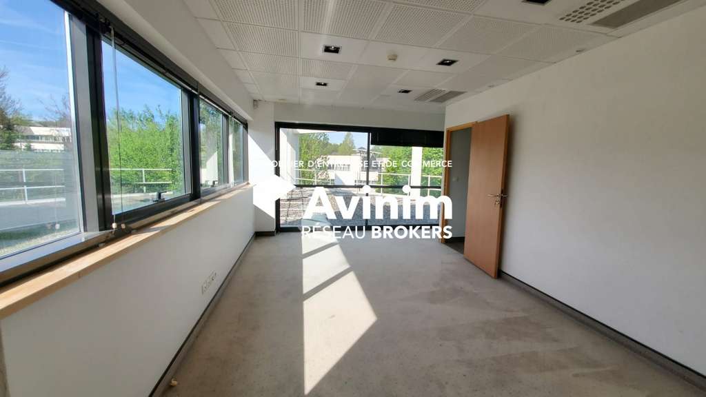 Bureaux 173 m² à louer - Parc Altaïs.
