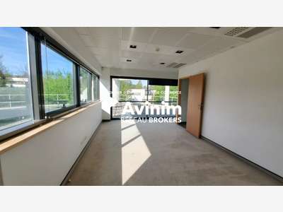 Bureaux 173 m² à louer - Parc Altaïs.
