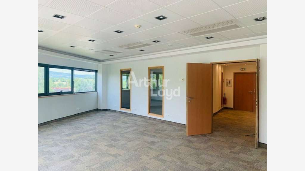 Bureaux 174m² à louer à Chavanod Parc Altaïs