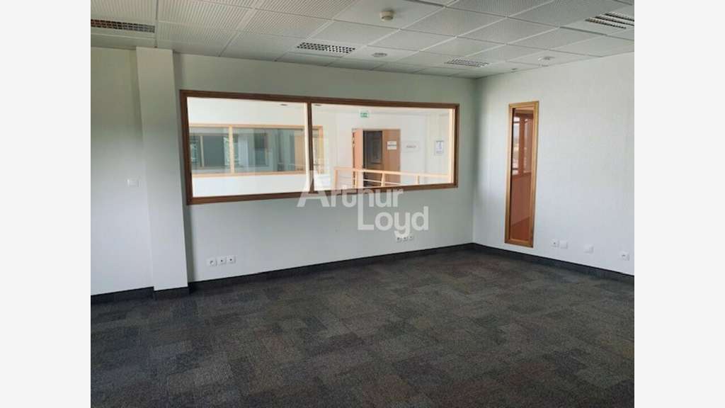Bureaux 174m² à louer à Chavanod Parc Altaïs