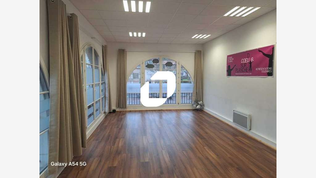 A louer Bureaux 61m² Chaville