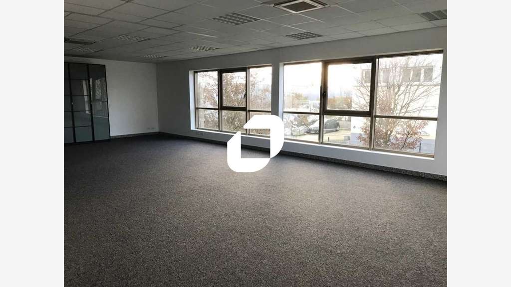 A louer Bureaux 104m² Chelles