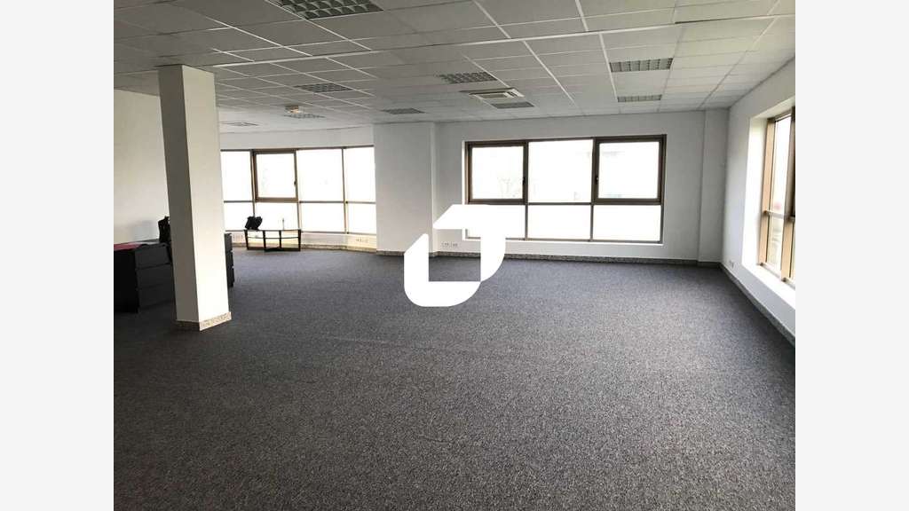A louer Bureaux 104m² Chelles