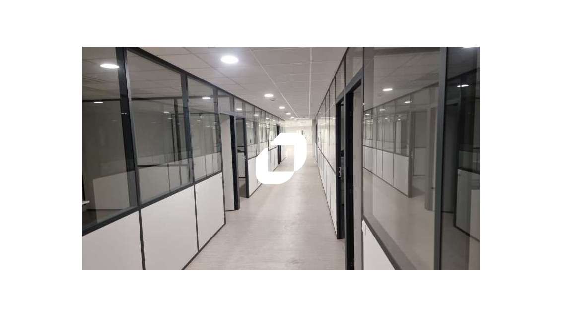A louer Bureaux 575m² Chennevieres sur marne