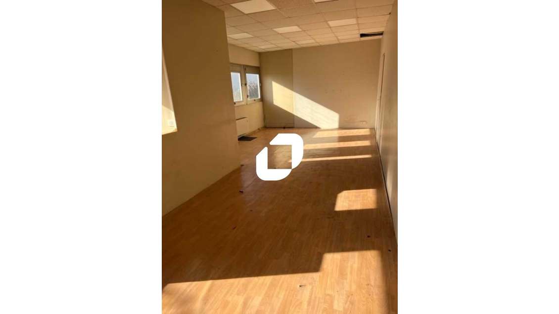 A louer Bureaux 48m² Chennevieres sur marne
