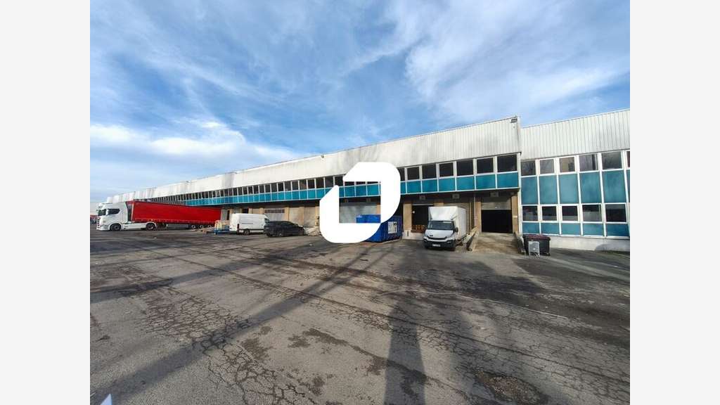 A louer Bureaux 2330m² Chennevieres sur marne