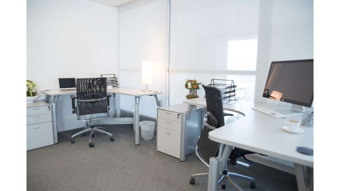 A louer locaux 70m² zone franche Cherbourg