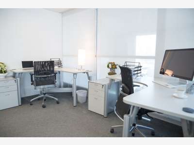 A louer locaux 70m² zone franche Cherbourg