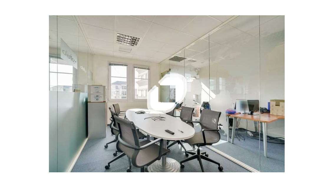 A louer Bureaux 376m² Chessy