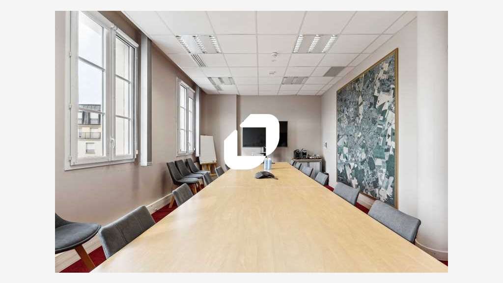 A louer Bureaux 561m² Chessy