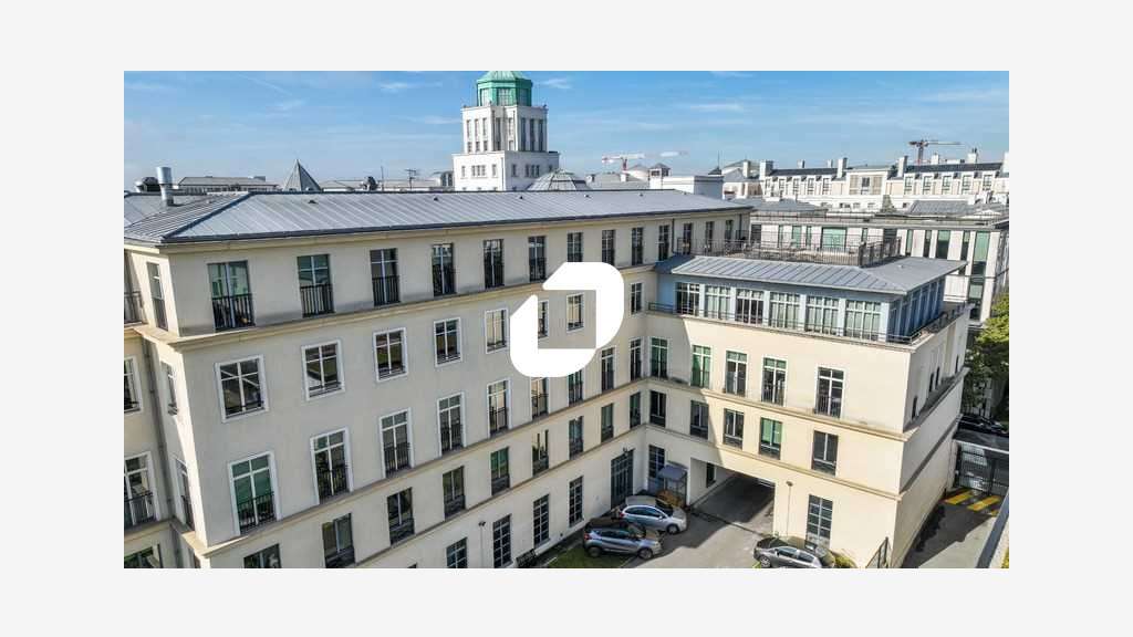 A louer Bureaux 892m² Chessy