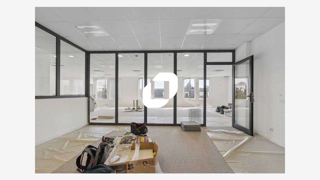 A louer Bureaux 369m² Chessy