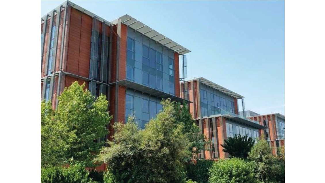 À louer bureaux de 897 à 1 436m² à Chevilly-Larue