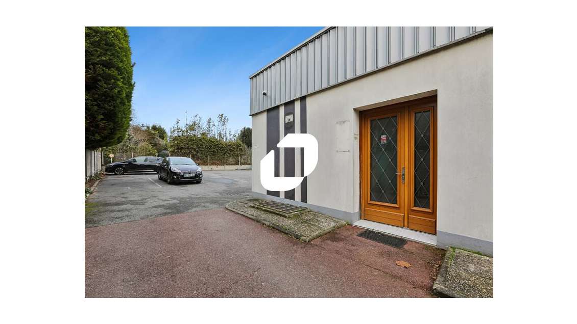 A louer Bureaux 75m² Chilly mazarin