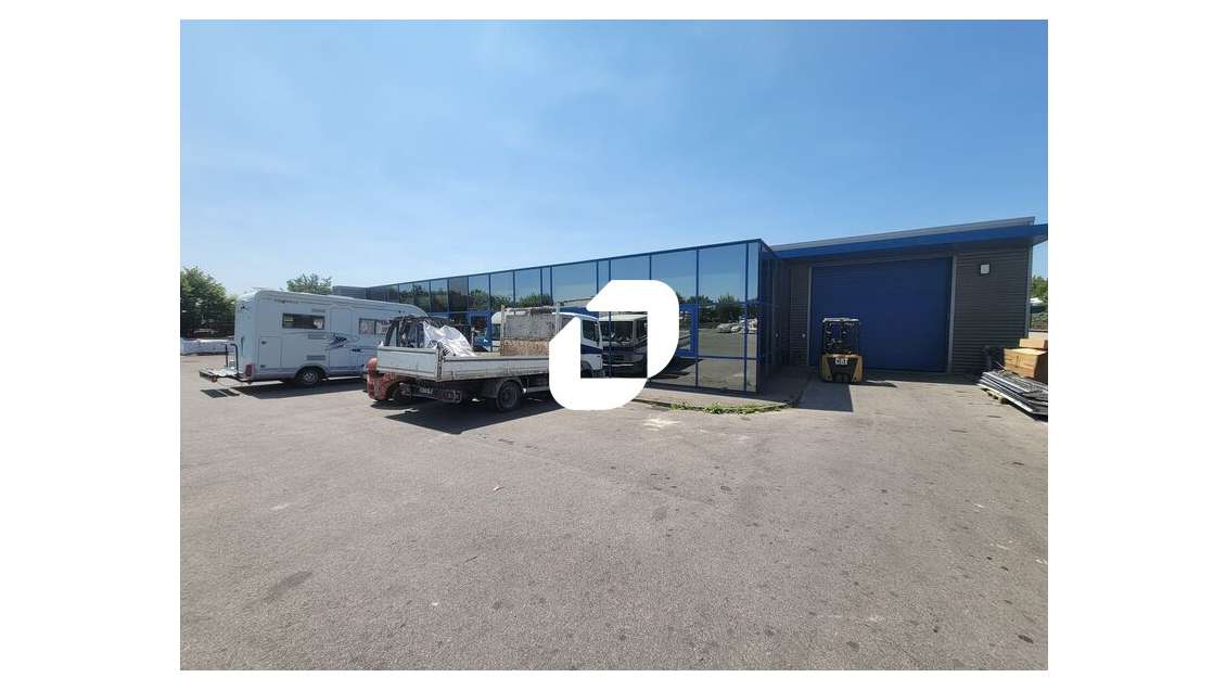 A louer Bureaux 243m² Chilly mazarin