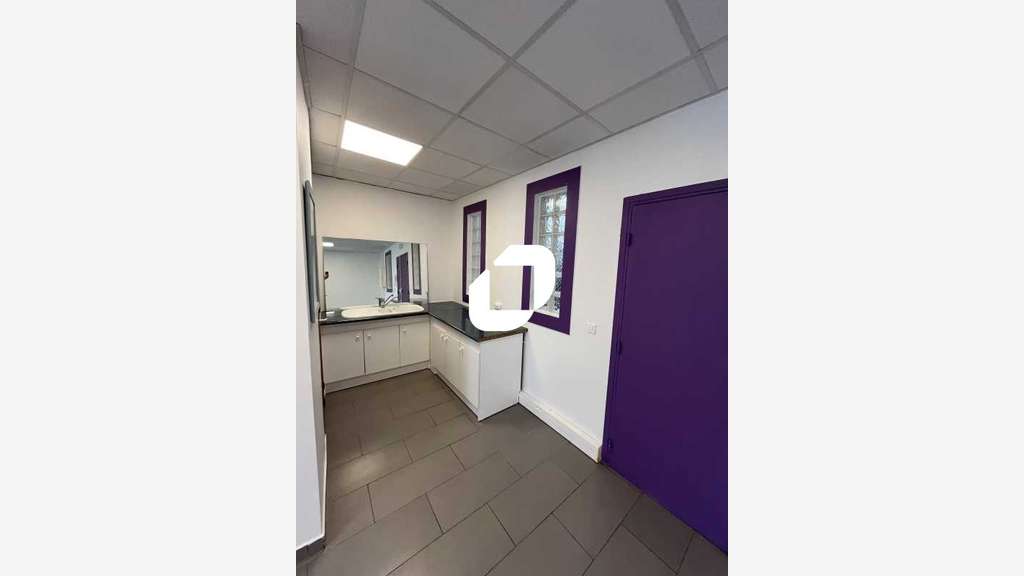 A louer Bureaux 66m² Chilly mazarin