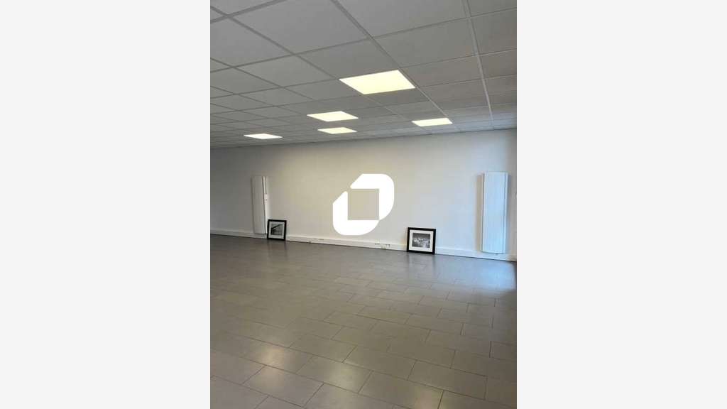 A louer Bureaux 66m² Chilly mazarin