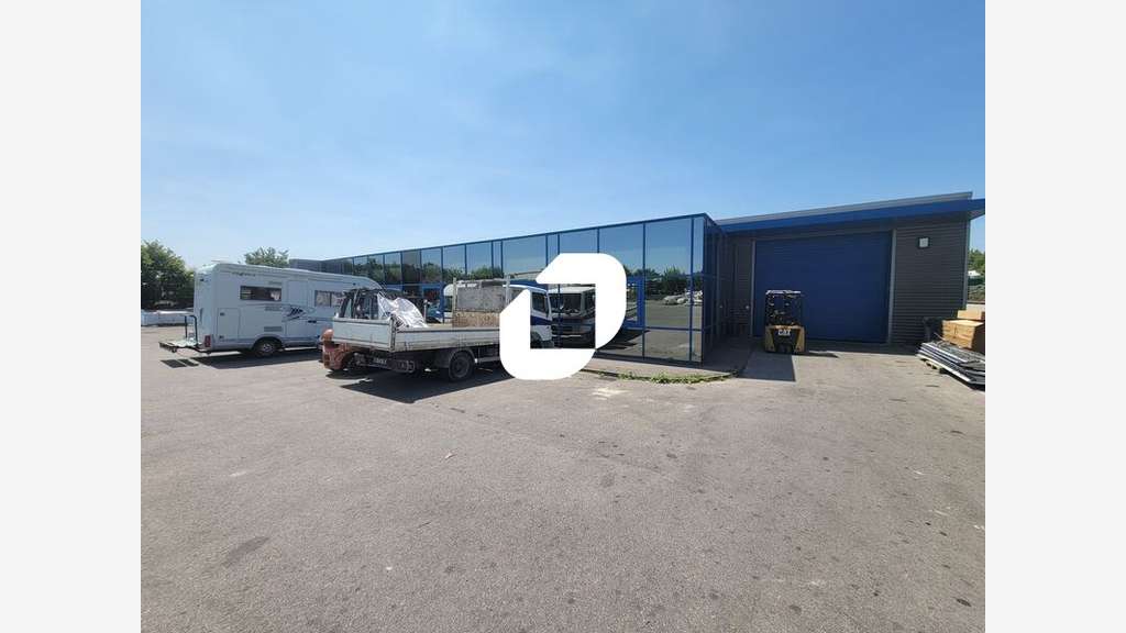 A louer Bureaux 243m² Chilly mazarin