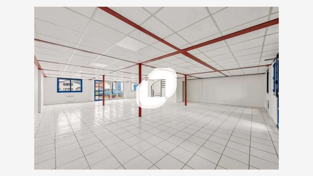 A louer Bureaux 311m² Choisy le roi