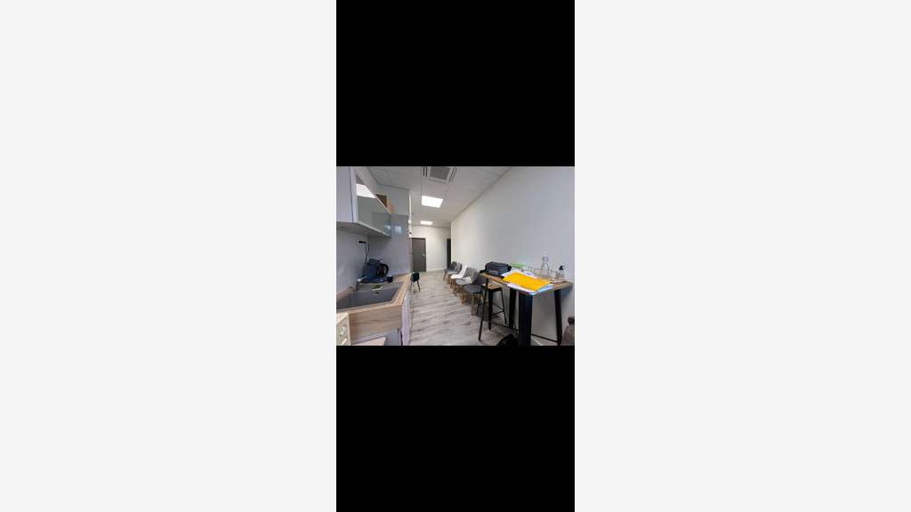 A louer bureaux 180m² à Cholet D752 