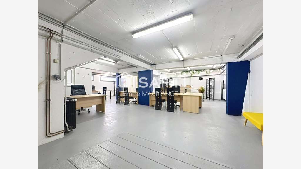 Loue espace professionnel de 82m² à Cholet Halles