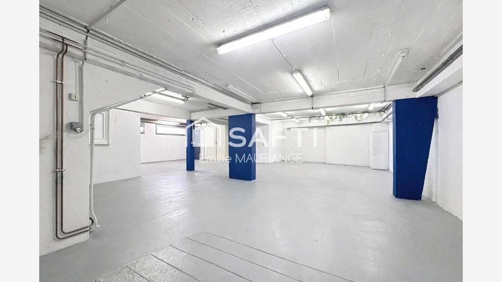 Loue espace professionnel de 82m² à Cholet Halles