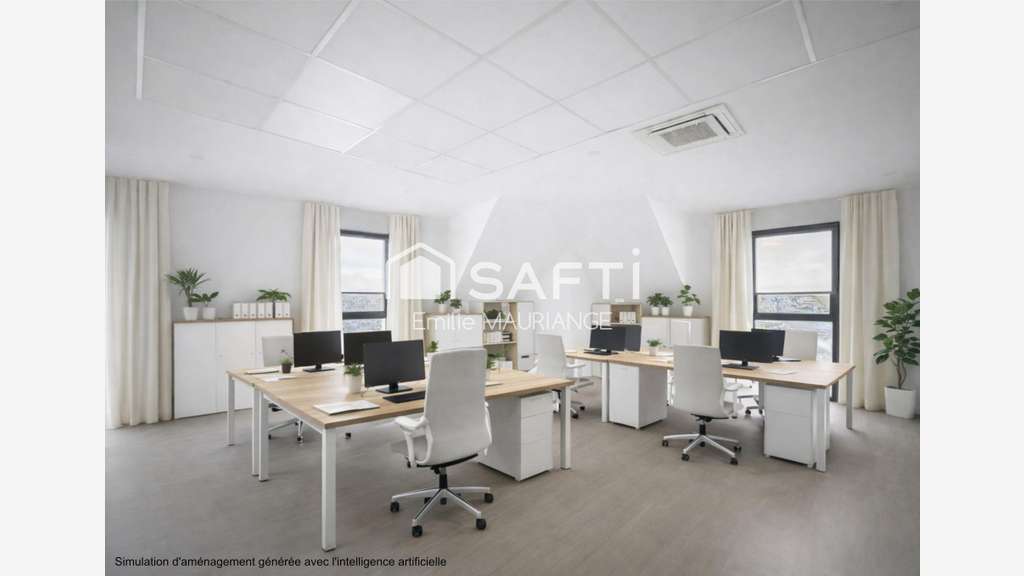 Plateau de bureaux lumineux 180m² R+2 à Cholet