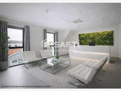 Plateau de bureaux lumineux 180m² R+2 à Cholet