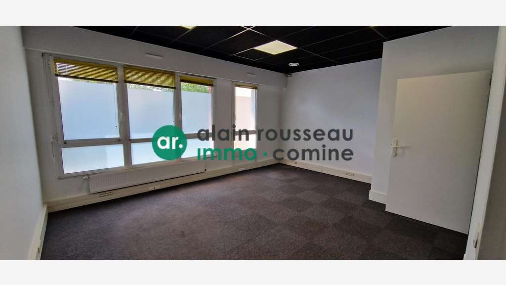 A louer bureaux 110m² Cholet bon emplacement